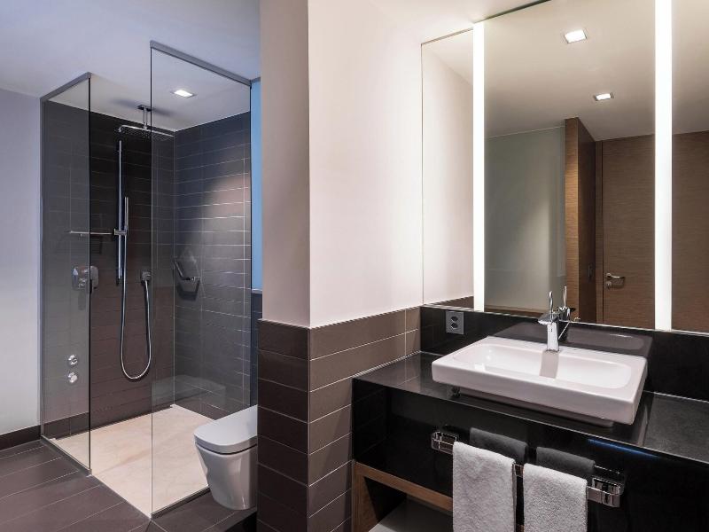 Sheraton Zurich Hotel image