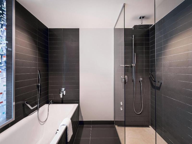 Sheraton Zurich Hotel image