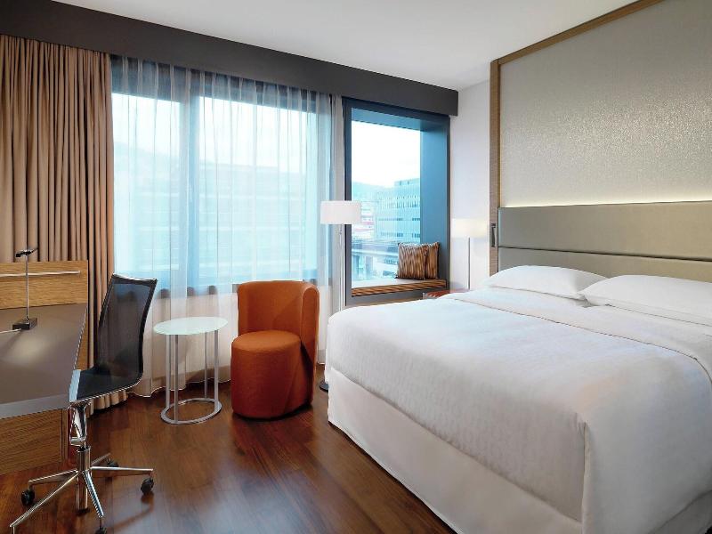 Sheraton Zurich Hotel image