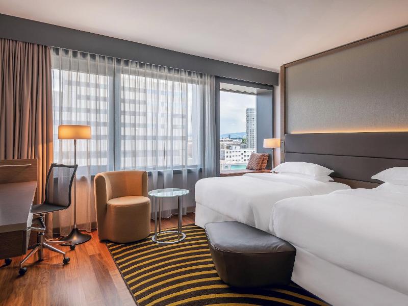 Sheraton Zurich Hotel image