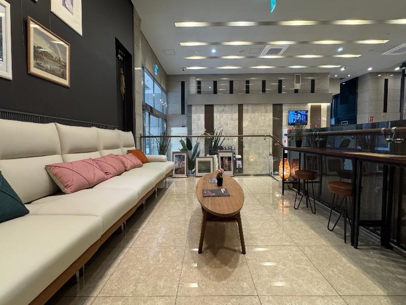 Hotel Atrium Seoul Jongno image