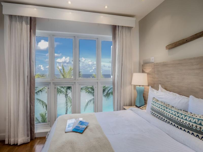 Waves Hotel & Spa image