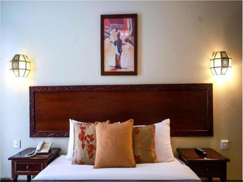 The Heron By Sarovar Portico India image