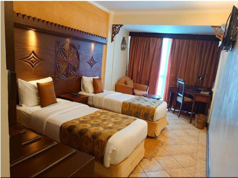 The Heron By Sarovar Portico India image