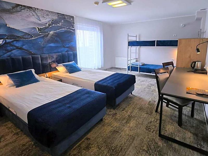 Hotton Hotel image