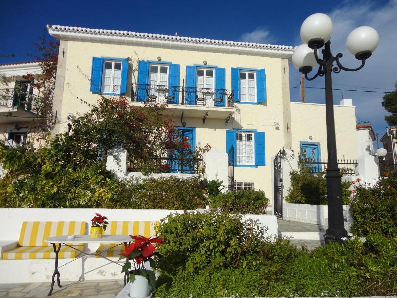 Galaxa Mansion image