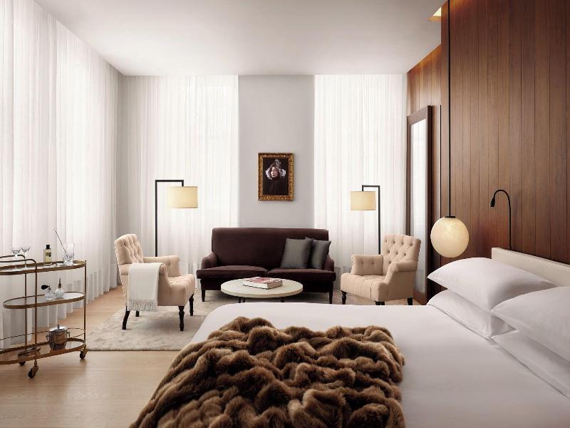 The London Edition image