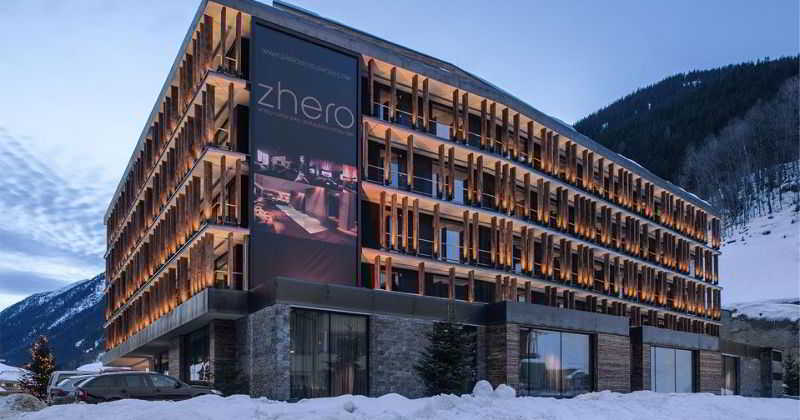 Zhero Hotel