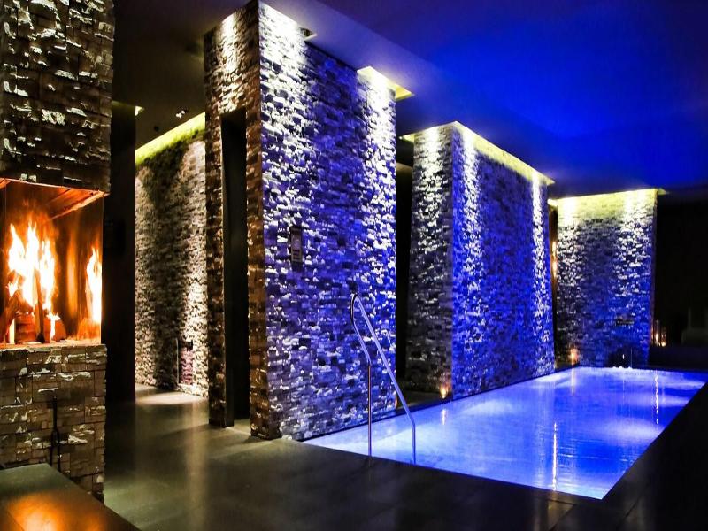 Zhero Hotel image