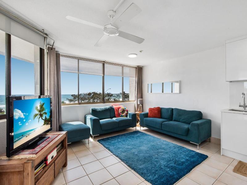 Pacific Horizons Apartments image