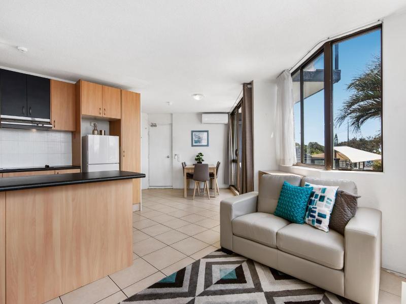 Pacific Horizons Apartments image
