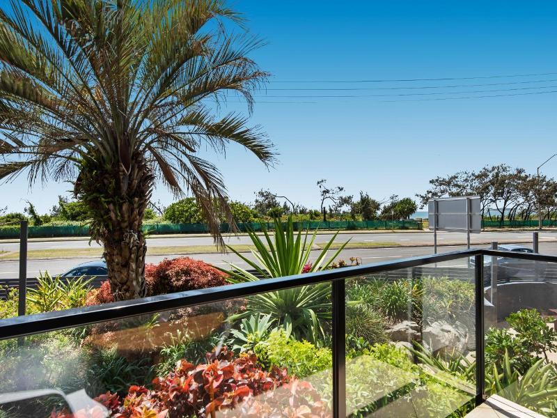 Pacific Horizons Apartments image