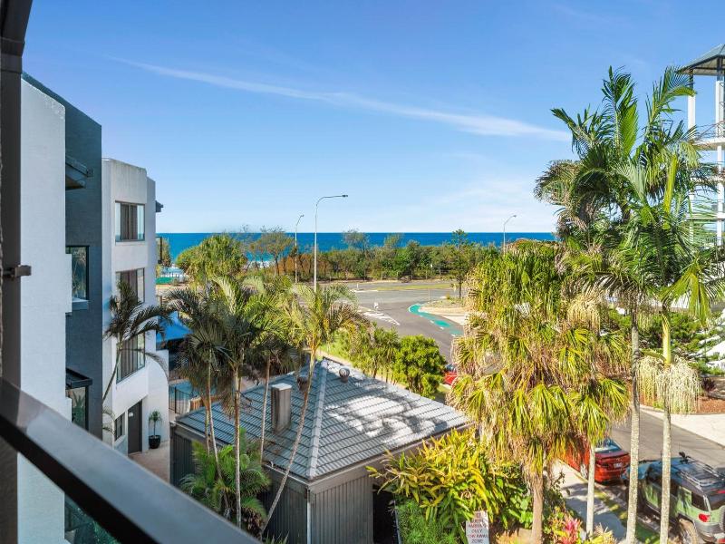 Pacific Horizons Apartments image