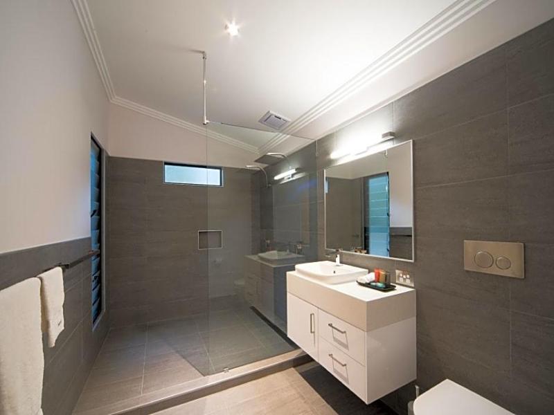 Seclude Adults Luxury Rainforest Retreat image