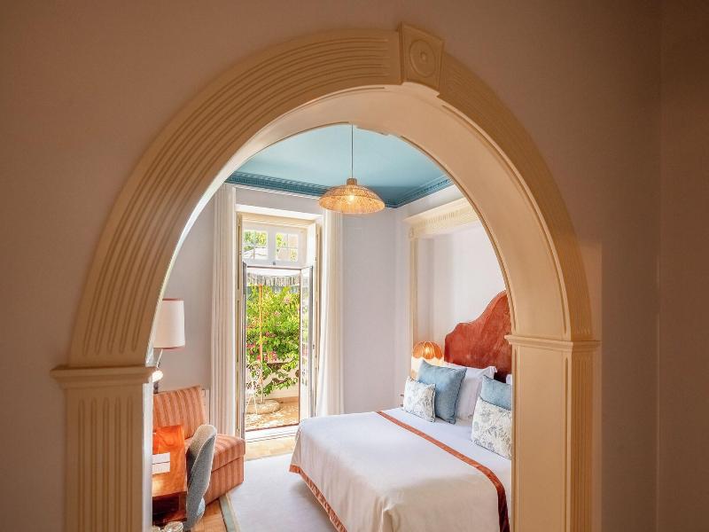 Pergola House image