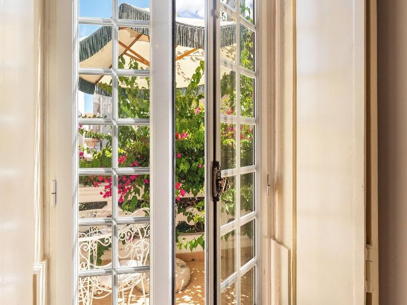 Pergola House image