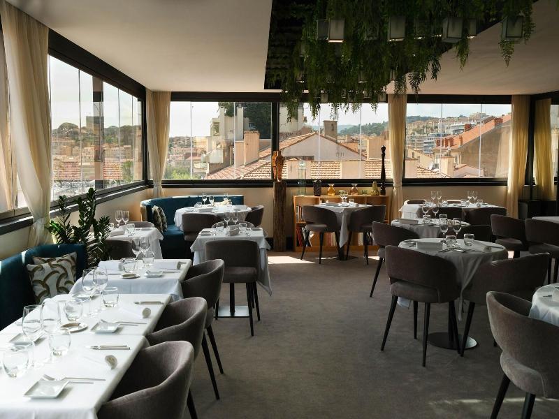 Five Seas Hotel image
