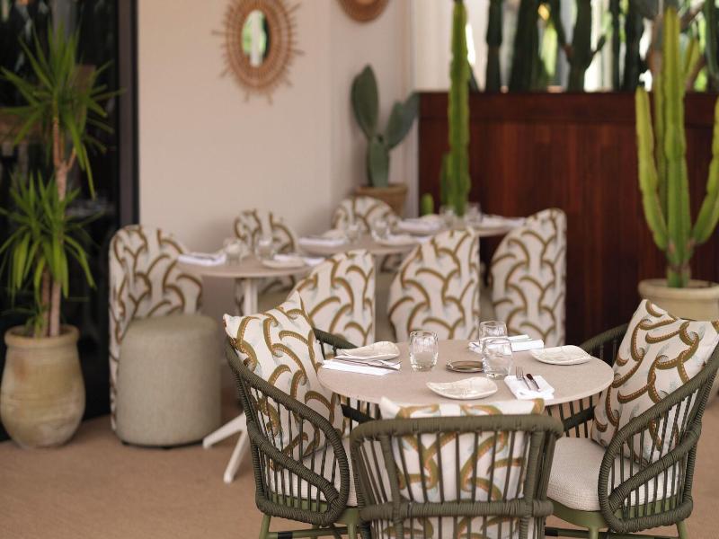 Five Seas Hotel image