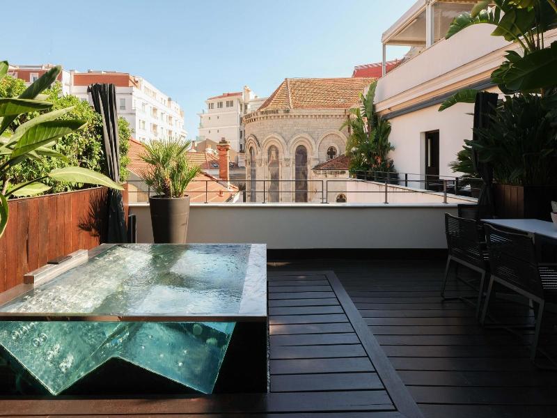 Five Seas Hotel image