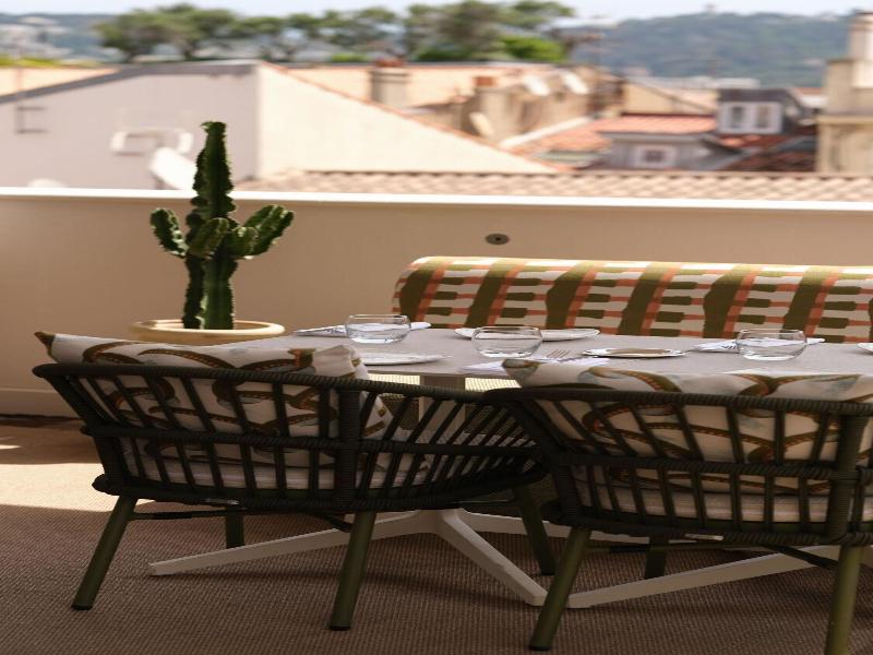 Five Seas Hotel image