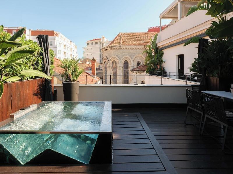 Five Seas Hotel image