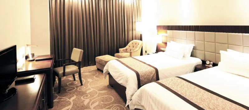 Golden Rich Hotel image