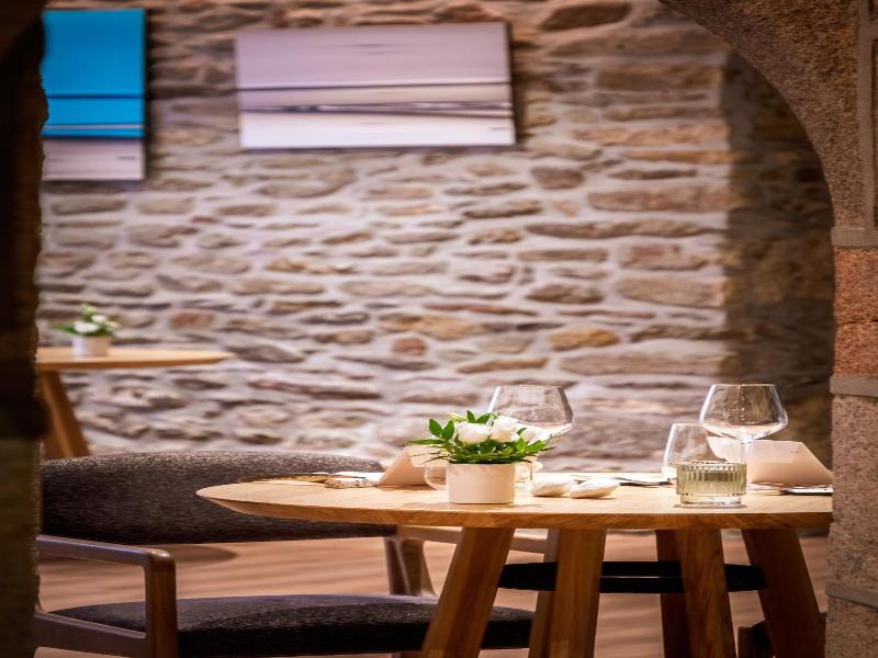 Hostellerie St-Mathieu,The Originals Collection image
