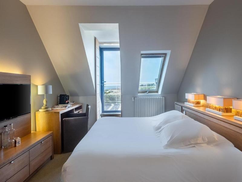 Hostellerie St-Mathieu,The Originals Collection image