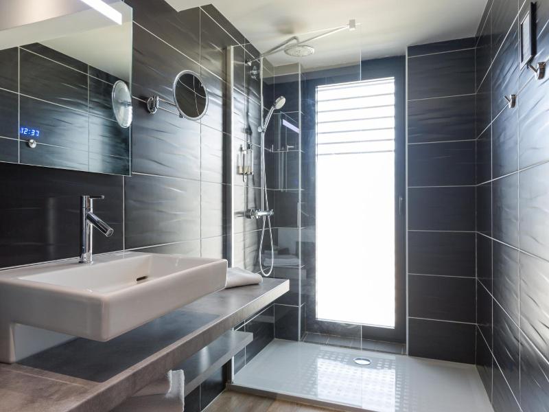 Hostellerie St-Mathieu,The Originals Collection image