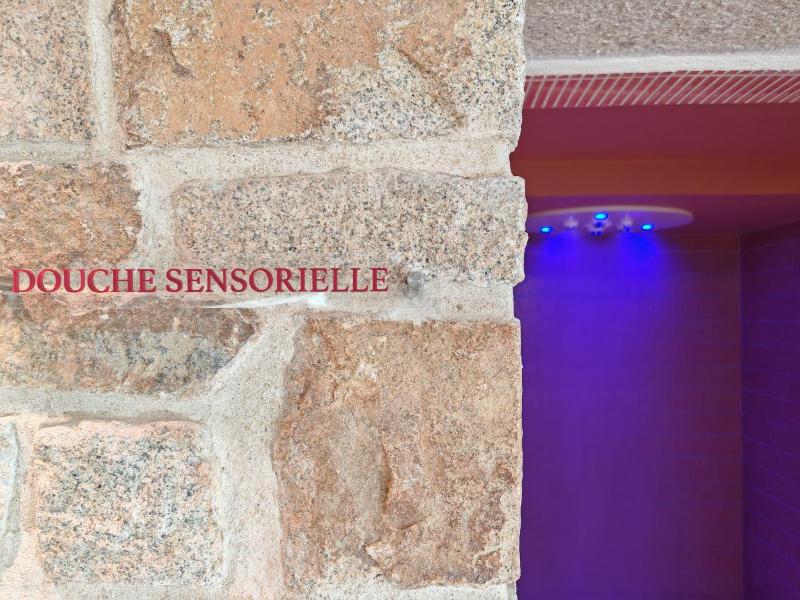 Hostellerie St-Mathieu,The Originals Collection image