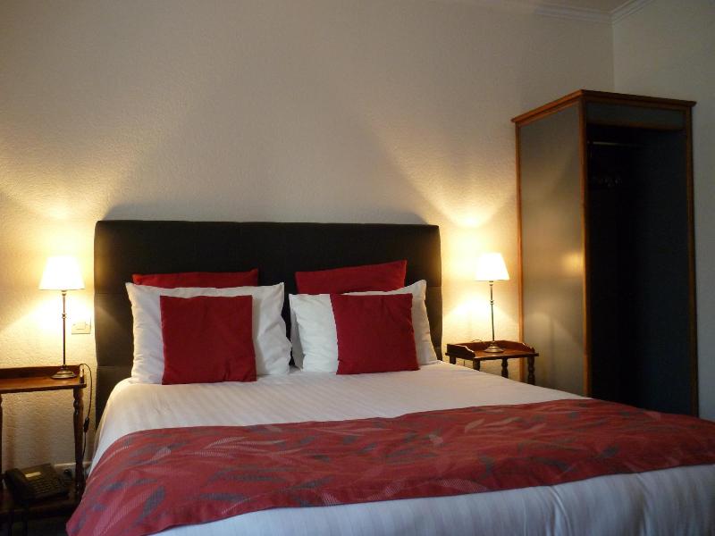 Hotel Nevers Clos Sainte Marie image