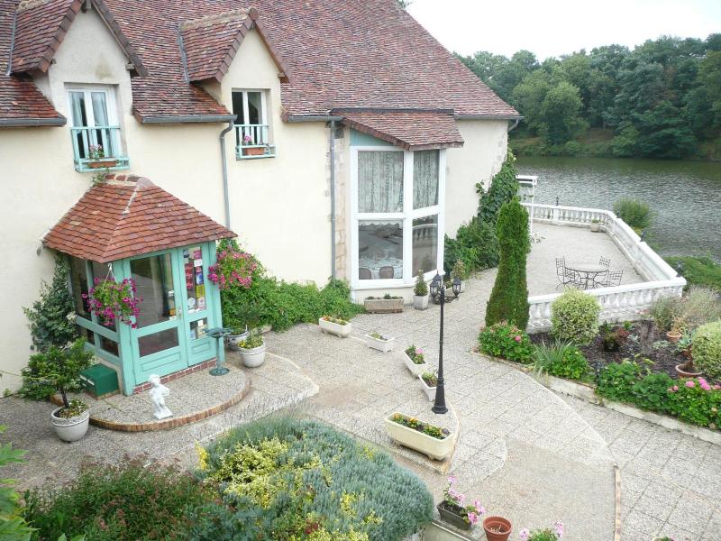 Les Etangs De Guibert image