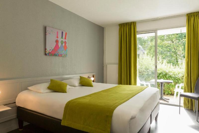 Hôtel du Golf Saint-Laurent,The Originals Relais image