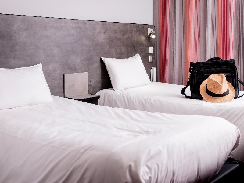 Standard double room with twin beds