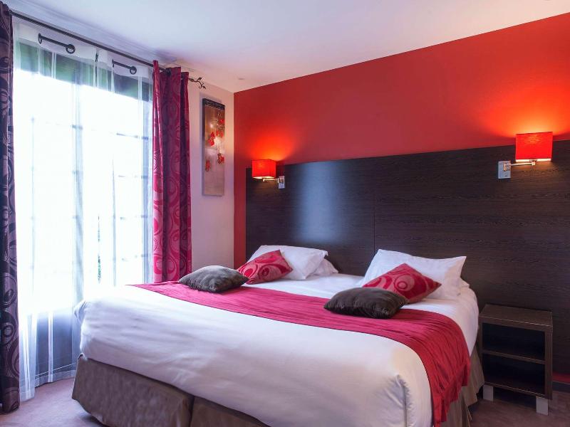 Hôtel Les Coquelicots, The Originals Relais image