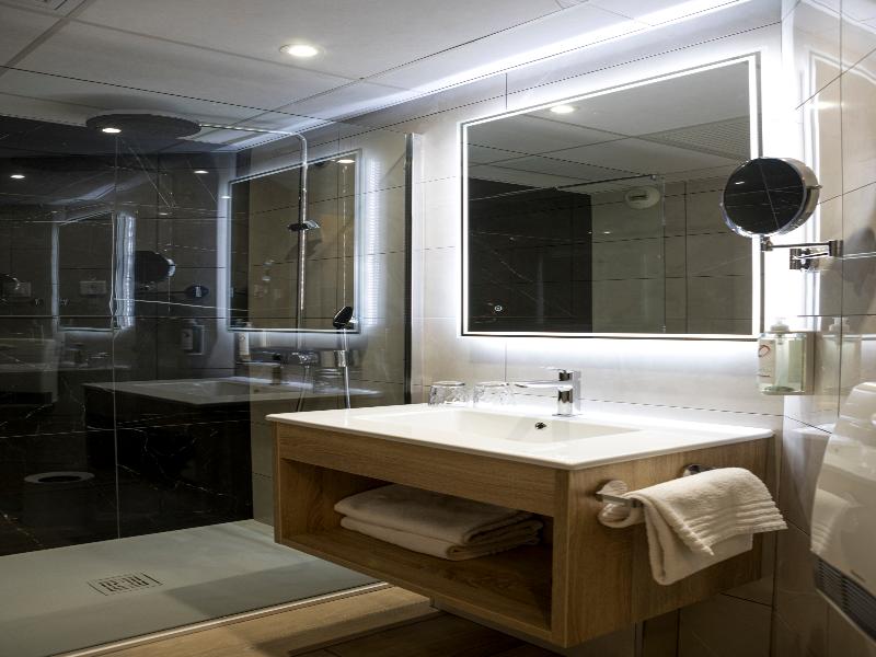 The Originals Boutique Actuel Hôtel, Saint-Etienne image