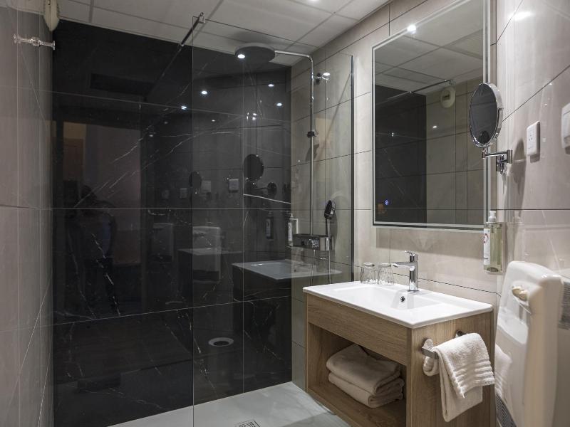 The Originals Boutique Actuel Hôtel, Saint-Etienne image