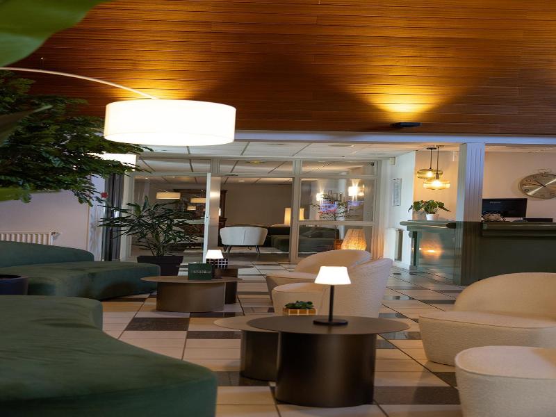 The Originals City, Le Patio, Cholet Nord. image