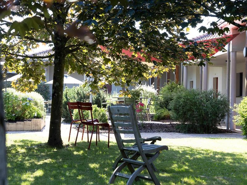 The Originals City, Le Patio, Cholet Nord. image