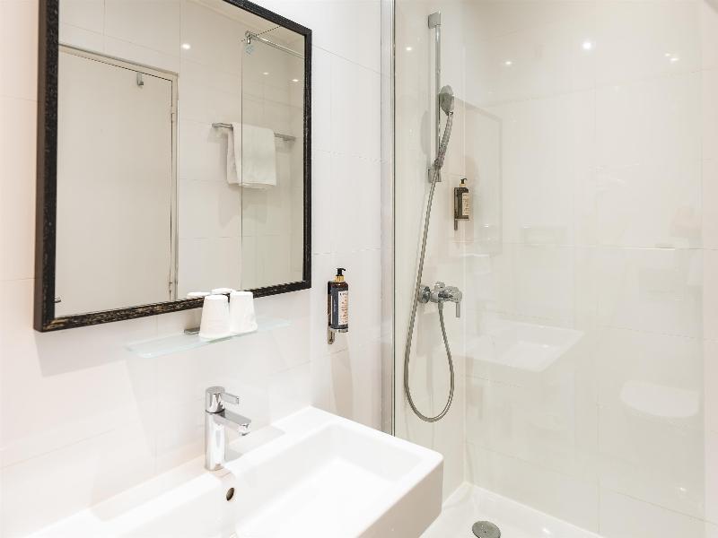 Best Western Hotel Acadie Paris Nord Villepinte image