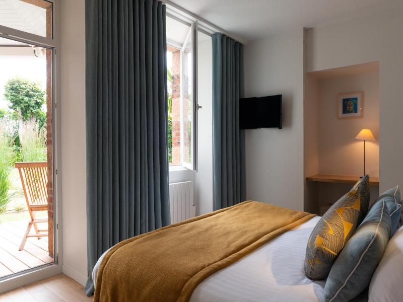 Hotel Les Costans image