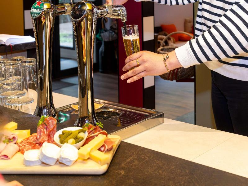 Greet Hotel Massieux Lyon Nord image