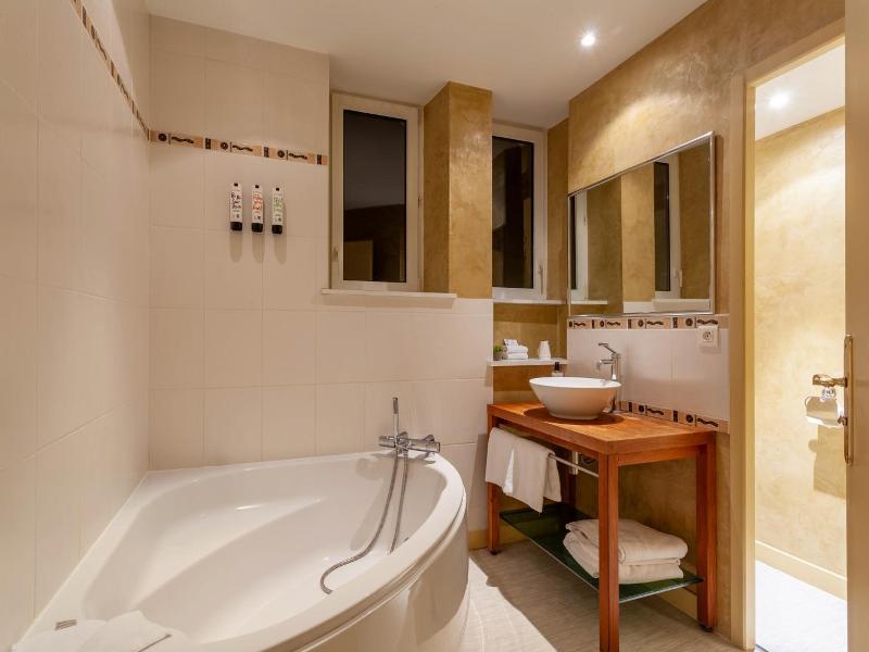HOTEL Providence Vittel image