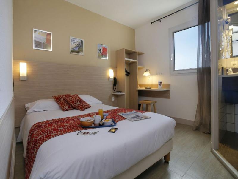 Hotel The Originals Roanne Nord Hélios  image