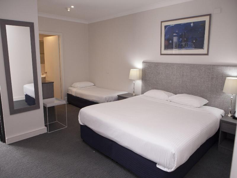 The Savoy Hotel Double Bay image