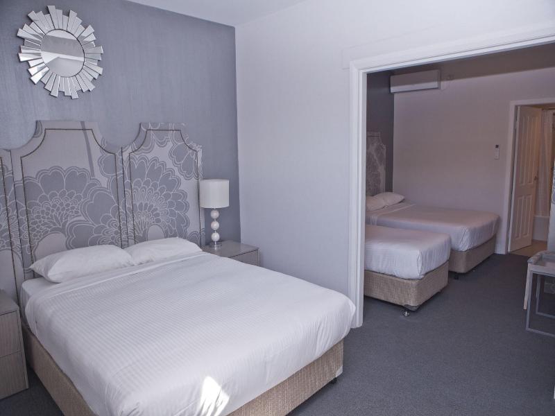 The Savoy Hotel Double Bay image