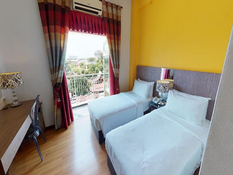 Arenaa Deluxe Boutique Hotel image