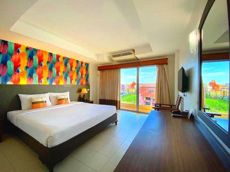 The Chanthong Residence And Hotel Pattaya image