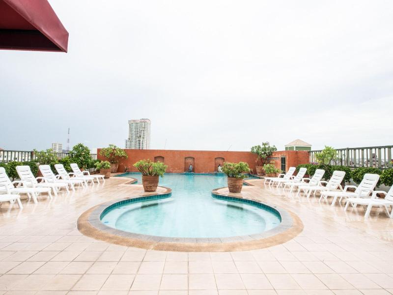The Chanthong Residence And Hotel Pattaya image