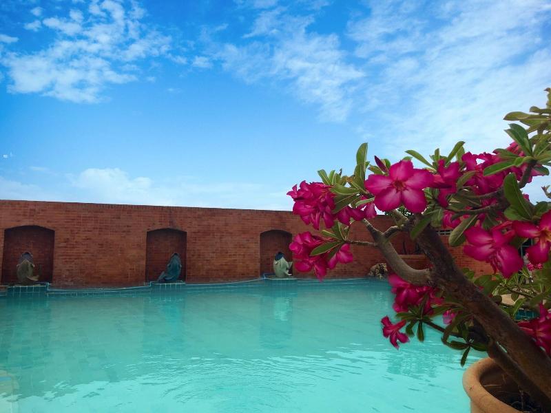 The Chanthong Residence And Hotel Pattaya image